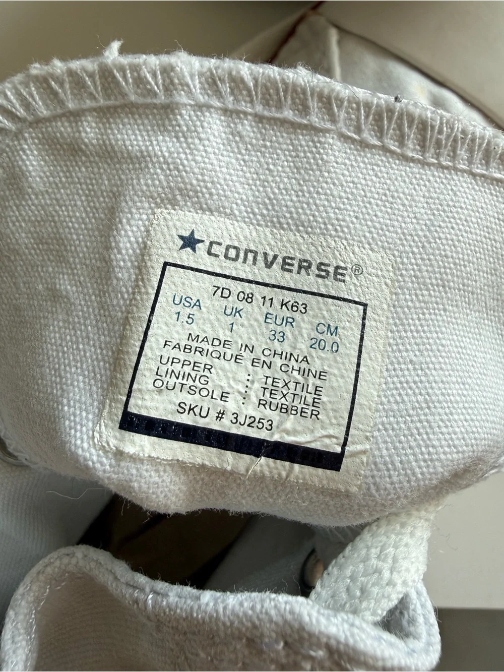 Converse All Star White Kids Shoes Sneakers High Tops Size 1.5 Youth